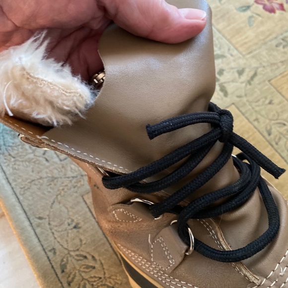 Sorel Wool-insert Leather and Rubber Winter Boots - Picture 6 of 7